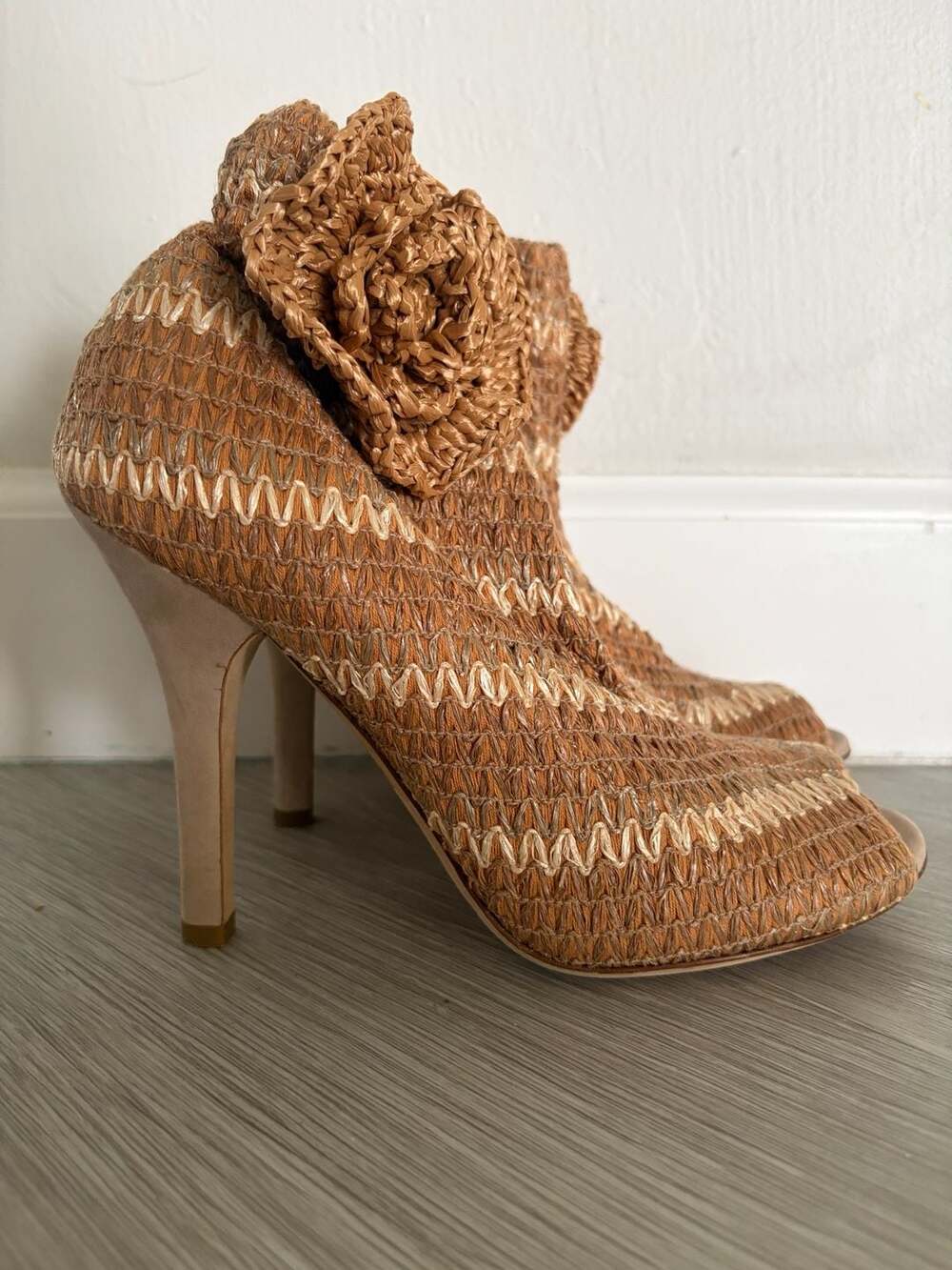 Dolce & Gabbana Woven Peep Toe Booties Size 38 Raffia Flower Heels